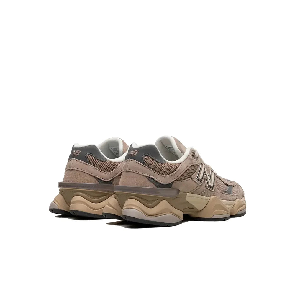 New Balance 9060 Driftwood Castlerock