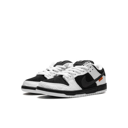 Nike SB Dunk Low 'Tightbooth'