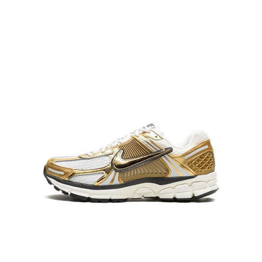 Nike Zoom Vomero 5 'Metallic Gold'
