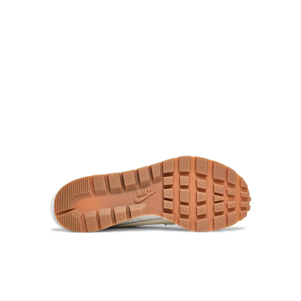 Nike Vaporwaffle x Sacai 'Sail Gum'