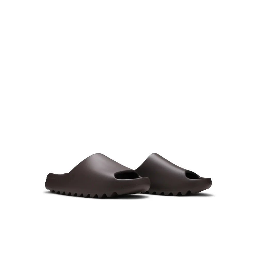 Adidas Yeezy Slide 'Soot' (2021)