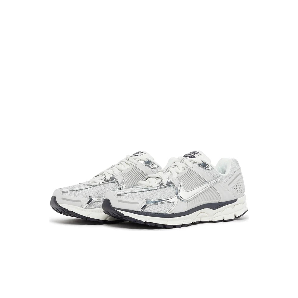Nike Zoom Vomero 5 'Photon Dust Metallic Silver'