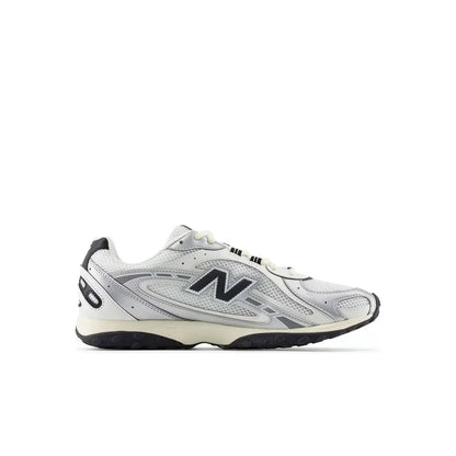 New Balance 204L Silver Metallic Black