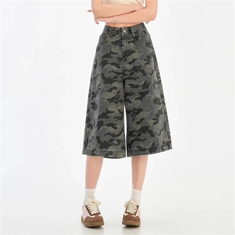 Camouflage Cargo Capris